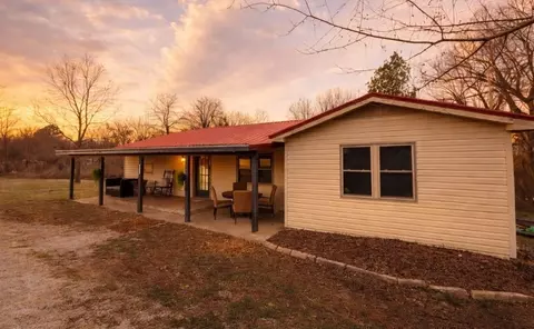 Exterior - 6814 Estes Rd, Harrison, AR 72601 photo 2 of 4