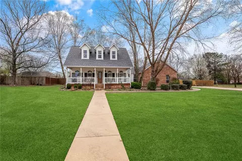 22578 Oakview Rd, Siloam Springs, AR 72761