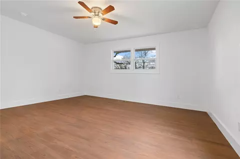 Bedroom - 407 N Maple, Harrison, AR 72601 photo 6 of 8