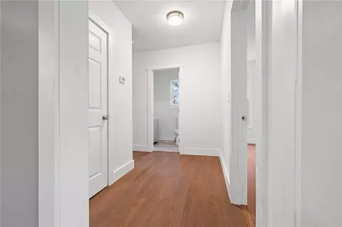 Entry Way - 407 N Maple, Harrison, AR 72601 photo 2 of 2