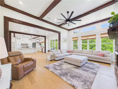 Living - 4105 Rolling Meadows Dr, Rogers, AR 72756 photo 2 of 4