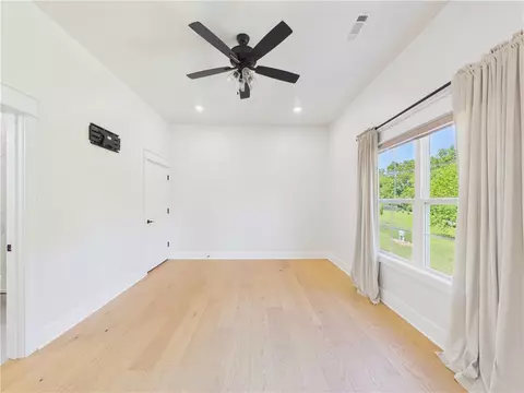 Bedroom - 4105 Rolling Meadows Dr, Rogers, AR 72756 photo 3 of 6