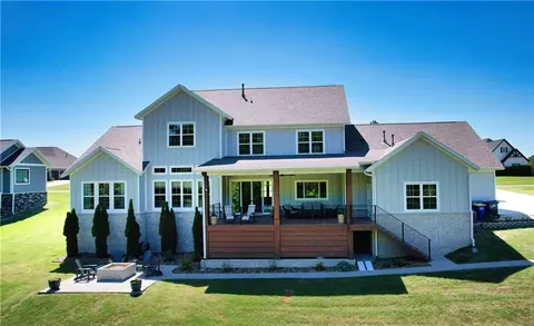 Exterior - 4105 Rolling Meadows Dr, Rogers, AR 72756 photo 5 of 6