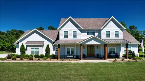 Exterior - 4105 Rolling Meadows Dr, Rogers, AR 72756 photo 6 of 6