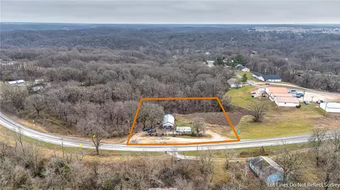 1290 1st Ave, Gravette, AR 72736