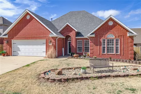 265 Greenfield Ave, Farmington, AR 72730