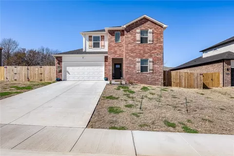 1984 Larkspur St, Springdale, AR 72762