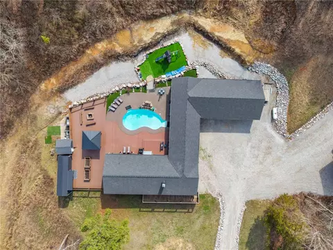 230 Madison 2625, Huntsville, AR 72740