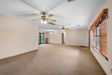 Living - 43242 685 Rd, Jay, OK 74346 photo 3 of 3