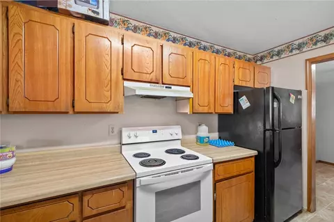 Kitchen - 43242 685 Rd, Jay, OK 74346 photo 2 of 2