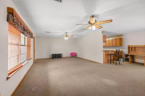 Living - 43242 685 Rd, Jay, OK 74346 photo 1 of 3