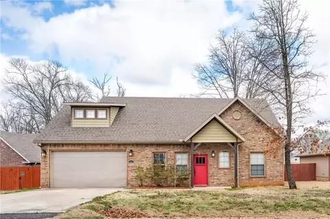 6 Worlaby Dr, Bella Vista, AR 72715