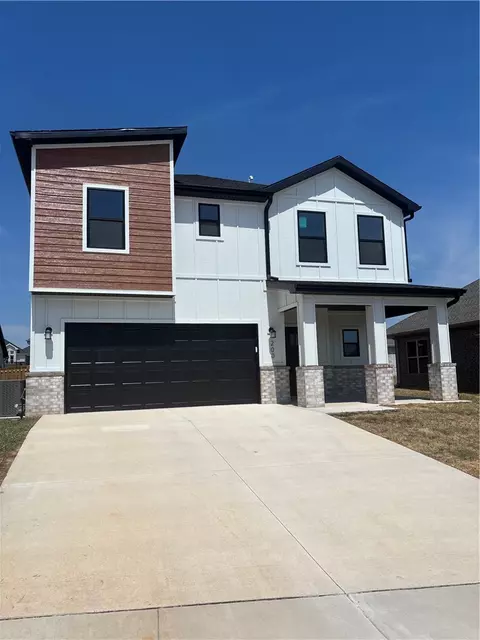 200 Spicewood Trl, Centerton, AR 72719