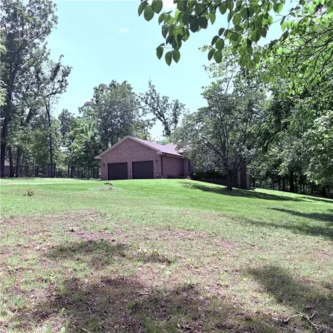 11639 Oak Hills Dr, Bentonville, AR 72712