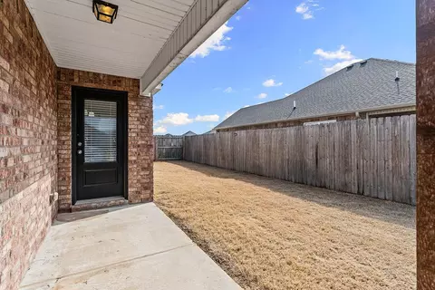 Exterior - 7408 Devonshire Ave, Springdale, AR 72762 photo 3 of 5