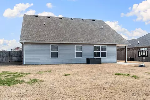 Exterior - 7408 Devonshire Ave, Springdale, AR 72762 photo 5 of 5