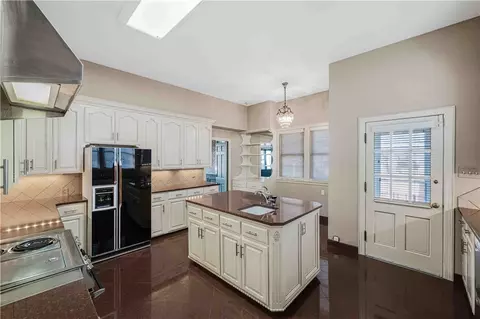 Kitchen - 8 Free Ferry Hts, Fort Smith, AR 72903 photo 4 of 5