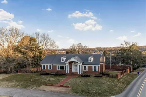 Exterior - 8 Free Ferry Hts, Fort Smith, AR 72903 photo 2 of 7