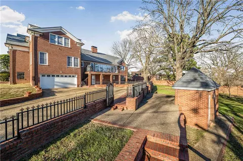 Exterior - 8 Free Ferry Hts, Fort Smith, AR 72903 photo 7 of 7