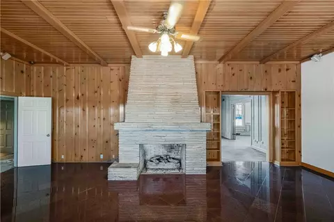 Living - 8 Free Ferry Hts, Fort Smith, AR 72903 photo 3 of 5