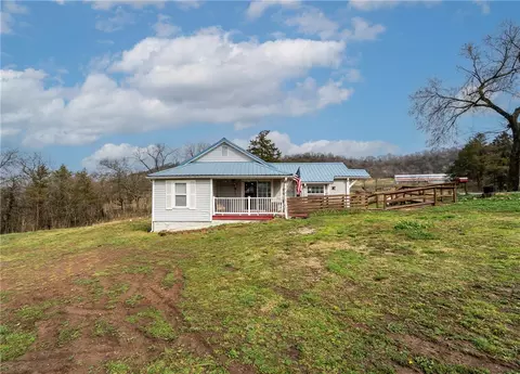 1262 N 59 Hwy, Noel, MO 64854