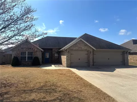 11081 Meadowsweet Dr, Prairie Grove, AR 72753