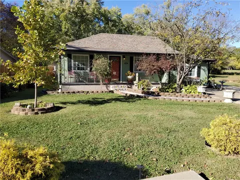 2668 Huntsville Rd, Fayetteville, AR 72701