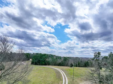 50 Juniper Ln, Eureka Springs, AR 72632