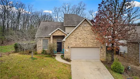 249 S Ray Ave, Fayetteville, AR 72701