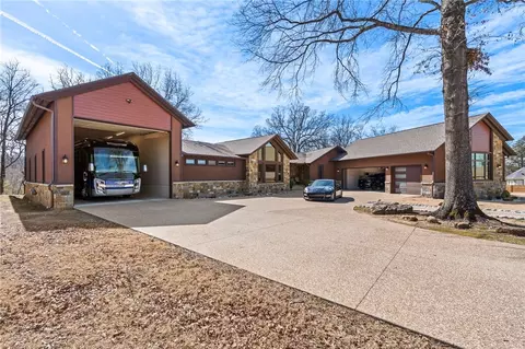 Exterior - 1808 Queensbury Way, Fort Smith, AR 72908 photo 5 of 6
