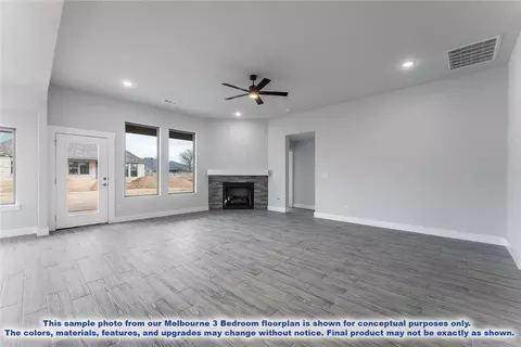 Living - 1041 Glenora Ave, Lowell, AR 72745 photo 1 of 2