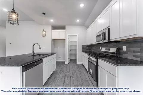 Kitchen - 1041 Glenora Ave, Lowell, AR 72745 photo 3 of 3