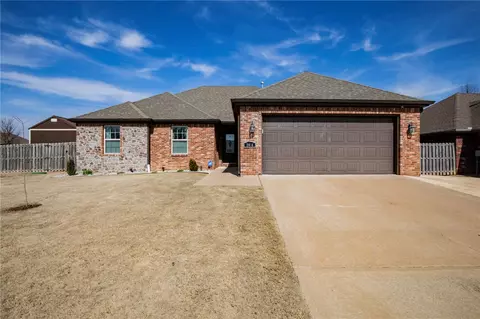 2014 Price Ave, Lowell, AR 72745