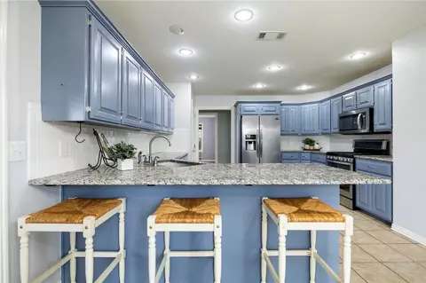 Kitchen - 3472 Grapevine Dr, Springdale, AR 72762 photo 2 of 4
