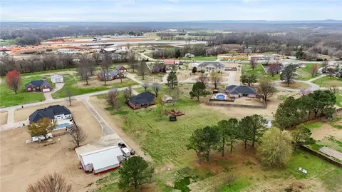 View/Area - 3472 Grapevine Dr, Springdale, AR 72762 photo 8 of 14
