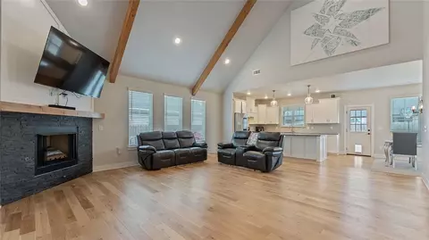 1812 Abbott Ln, Pea Ridge, AR 72751