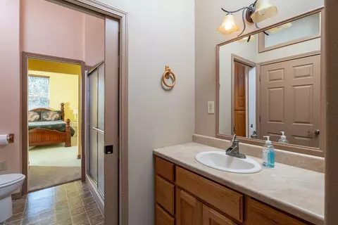 Bath - 21480 Cavern Dr, Rogers, AR 72756 photo 5 of 7