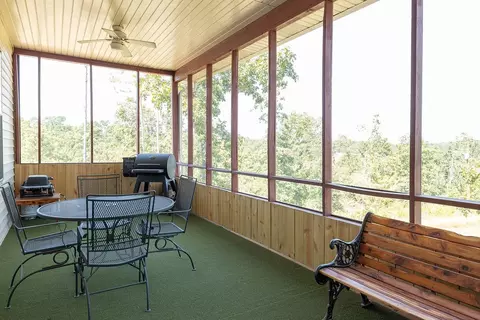 Exterior - 21480 Cavern Dr, Rogers, AR 72756 photo 2 of 3