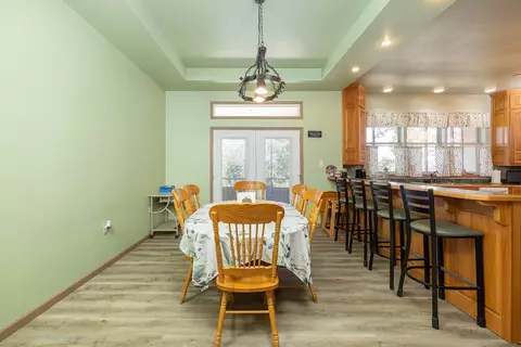 Dining - 21480 Cavern Dr, Rogers, AR 72756 photo 2 of 2
