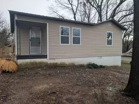 703 Ash St, Harrison, AR 72601