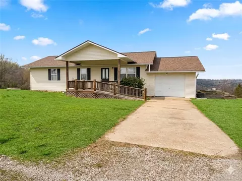 Exterior - 1367 Mtn Grove Rd, Branson, MO 65616 photo 2 of 6