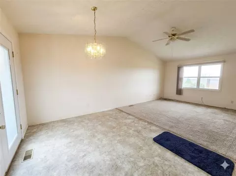 Living - 1367 Mtn Grove Rd, Branson, MO 65616 photo 3 of 3