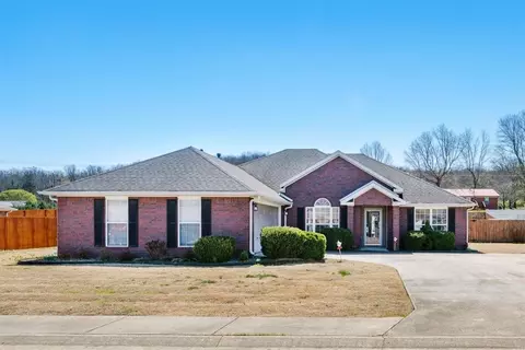 631 W Landy Pl, Fayetteville, AR 72701