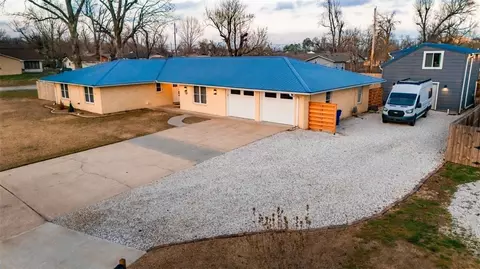 1839 S 11th Pl, Rogers, AR 72756