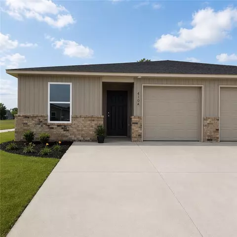 410 W Cloud Dr # A, Siloam Springs, AR 72761