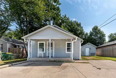 603 S Crutcher St, Springdale, AR 72764