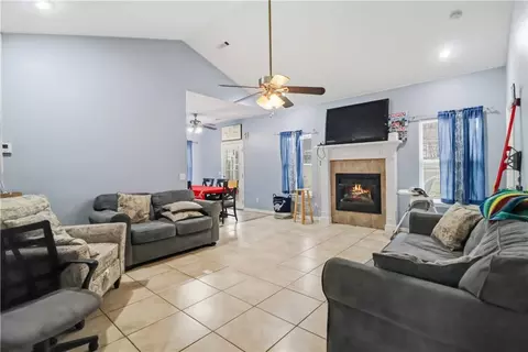 Living - 3391 Grainger Cir, Springdale, AR 72764 photo 1 of 2