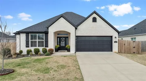 4516 Story St, Springdale, AR 72764