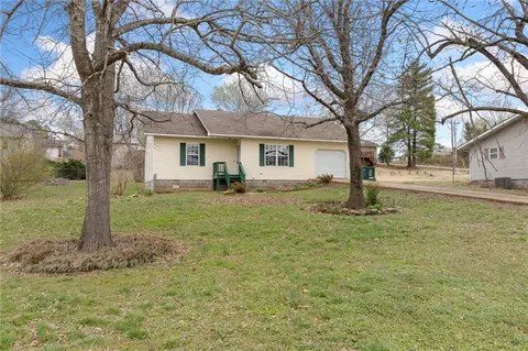 31 Hazelnut Cir, Mountain Home, AR 72653