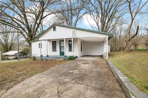 712 S Ash St, Harrison, AR 72601